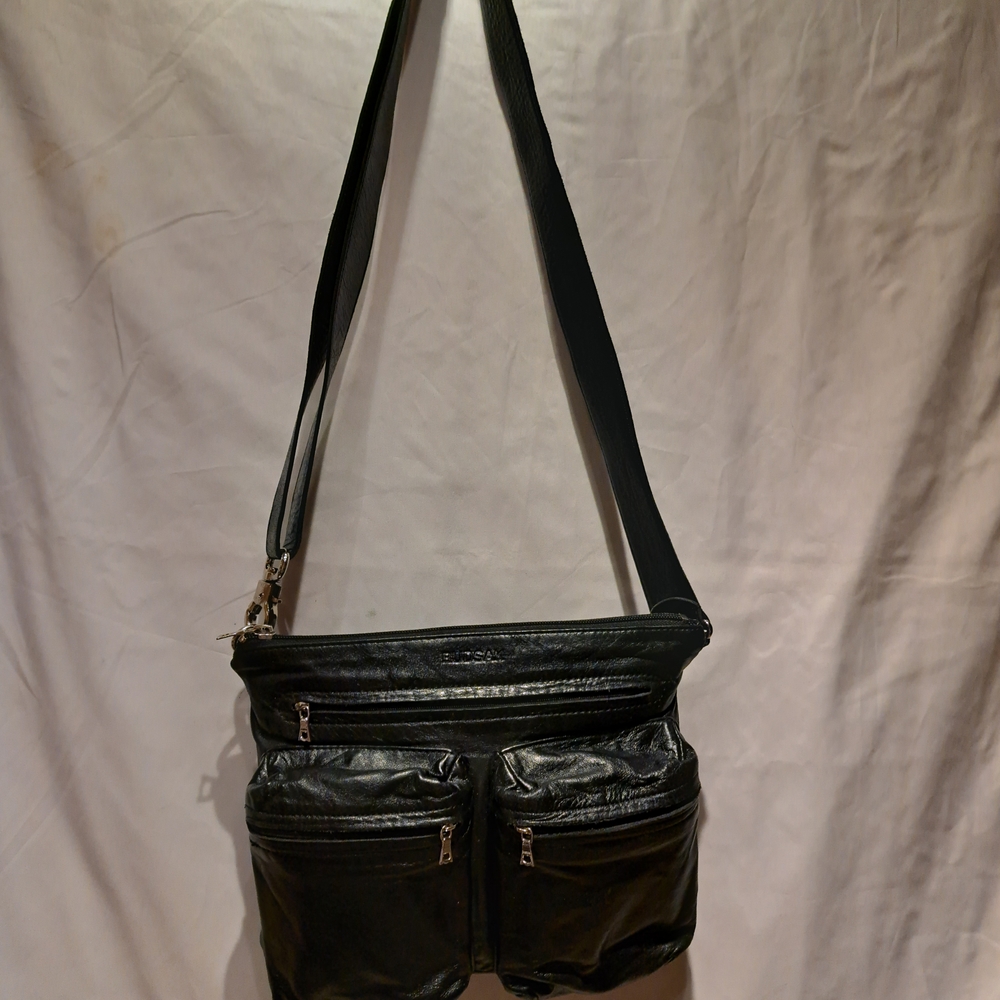 RUDSAK Black Leather Shoulder Bag